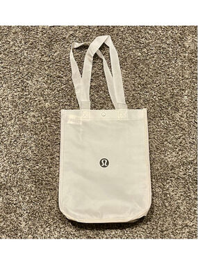 Lululemon Reusable Tote Bag White Black